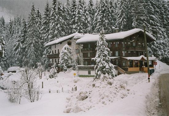 Zillertal Arena + Hochzillertal + Zillertal 3000 + Hintertux – Gasthaus Kühle Rast
