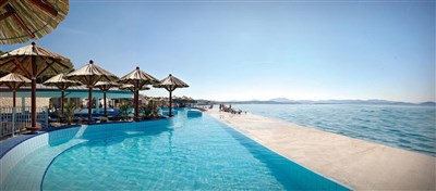 Solaris Beach Resort ***