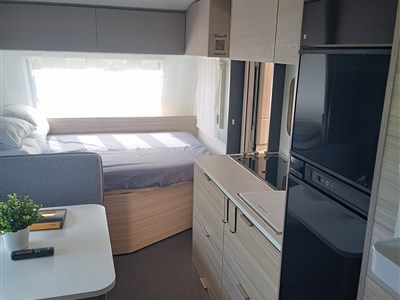 Karavan Altea Superior