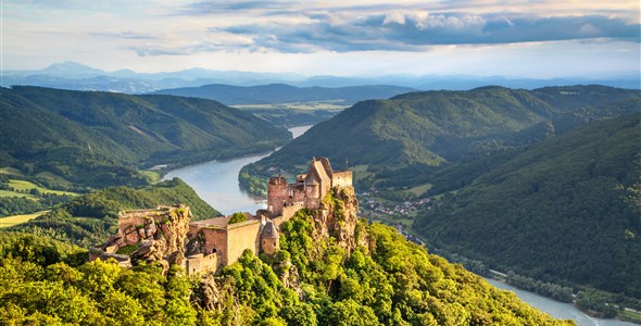 Údolí Wachau z Kremsu do Melku