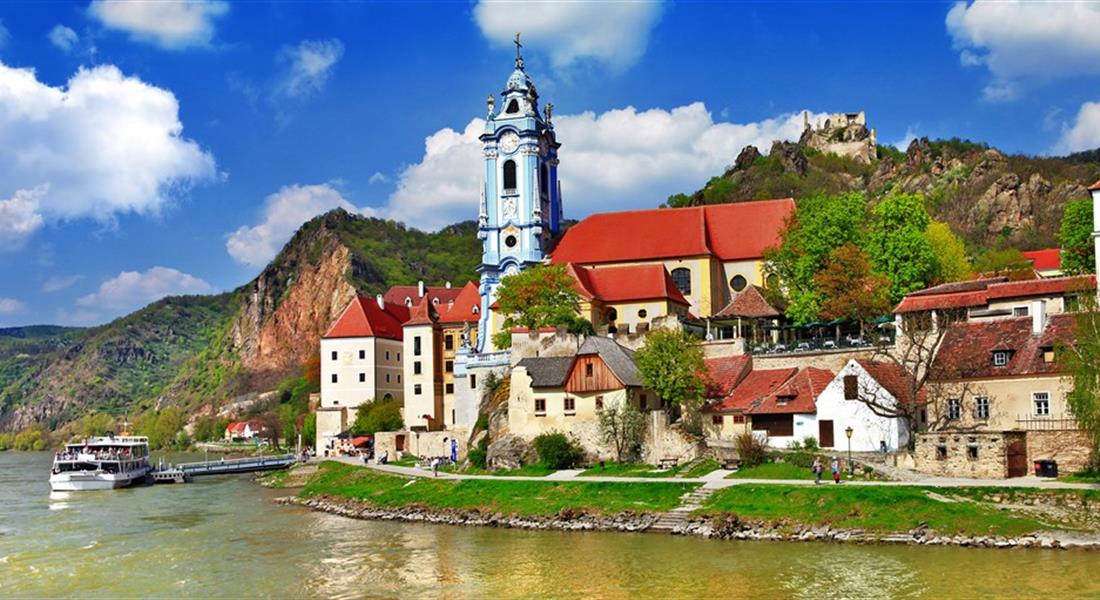 Údolí Wachau z Kremsu do Melku